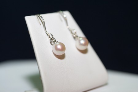 art.nr: Ö001. Sötvattenspärlor. 360:- 